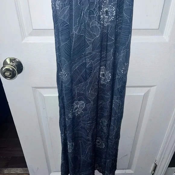 Lauren Conrad Blue Halter Floral Print Slit Maxi Dress Size XS - Picture 2 of 5